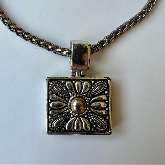 Premier Jewelry Necklace and Earrings Set Square Silver Gold Flower - Picture 3 of 7